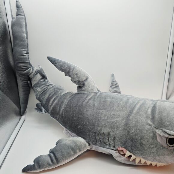 DISNEY STORE Chum Shark Puppet Plush Finding Nemo - Picture 4 of 11